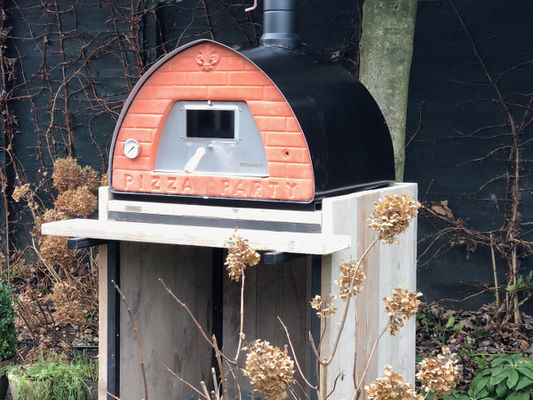 buitenkeuken Fuori met pizzaoven in Zeist