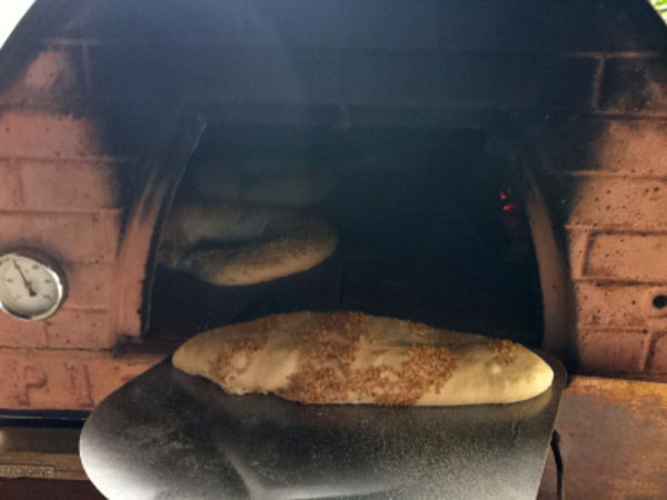 Broodjes in de PIZZAJOLLY pizzaoven Broodjes in de PIZZAJOLLY pizzaoven